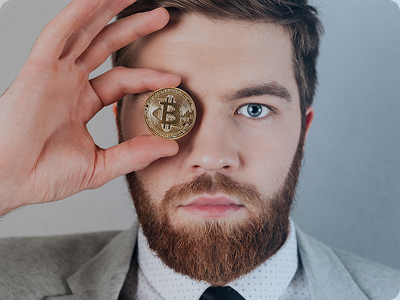 Julian Wolf – Chief Analyst bei Axtrovien